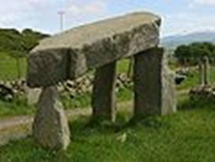 http://upload.wikimedia.org/wikipedia/commons/thumb/2/29/Ireland_LegannannyDolman.jpg/120px-Ireland_LegannannyDolman.jpg