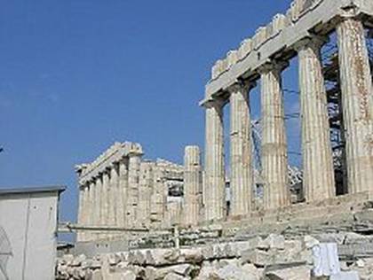 http://upload.wikimedia.org/wikipedia/commons/thumb/a/a6/Parthenon.Southern.Side.damaged.jpg/250px-Parthenon.Southern.Side.damaged.jpg